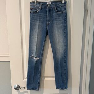 Hudson women straight leg Distressed Jeans size 26 like new